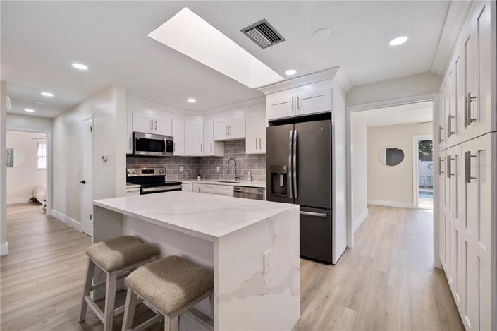 Image No.7-3 Bed Property for sale