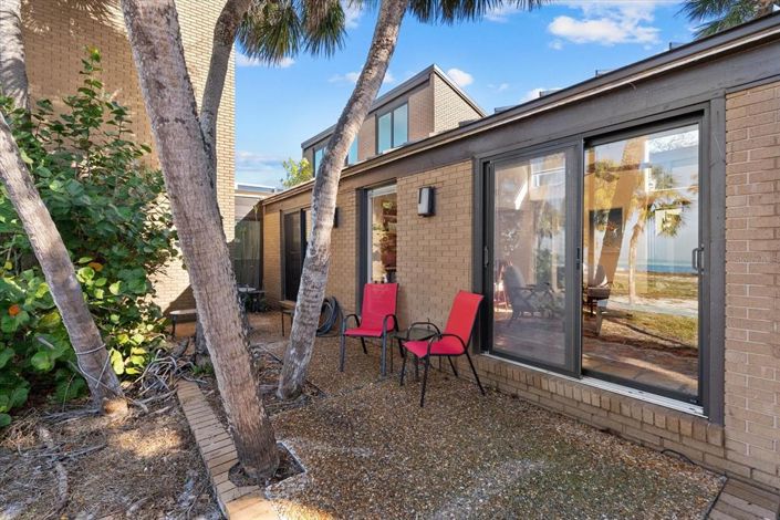 Image No.37-2 Bed Property for sale