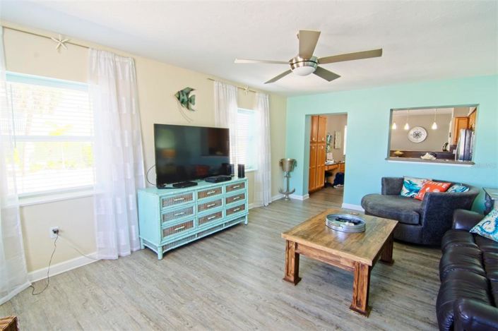 Image No.21-3 Bed Property for sale