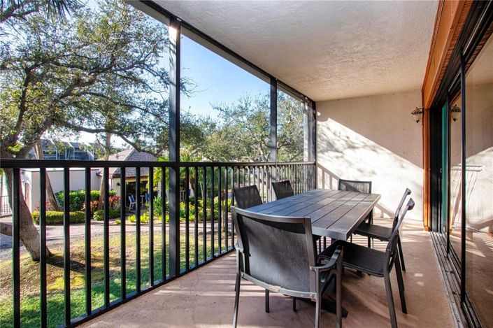 Image No.12-3 Bed Property for sale