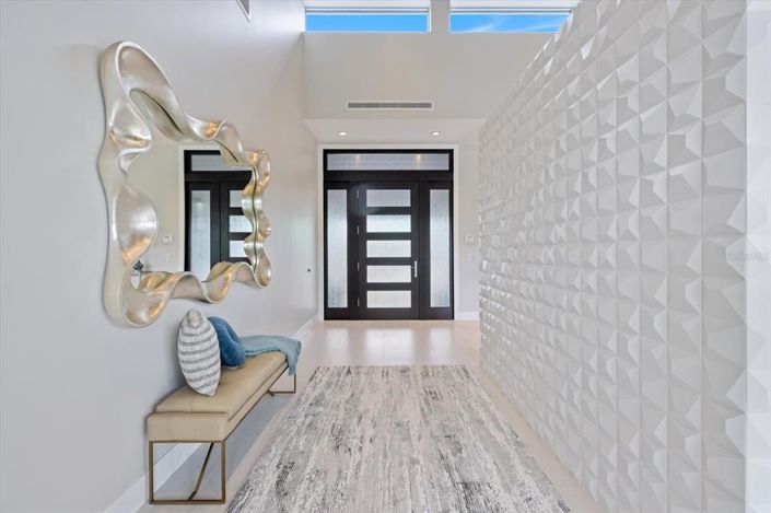 Image No.51-7 Bed Property for sale