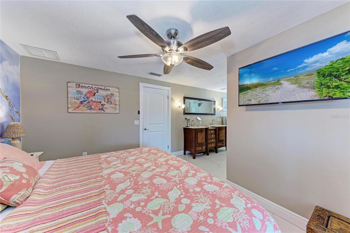 Image No.36-4 Bed Property for sale