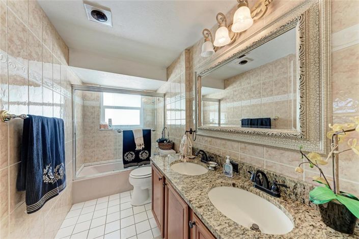 Image No.43-4 Bed Property for sale