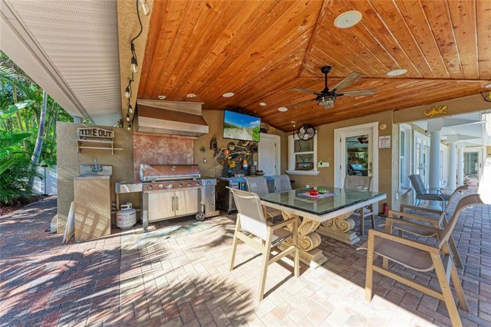 Image No.47-4 Bed Property for sale