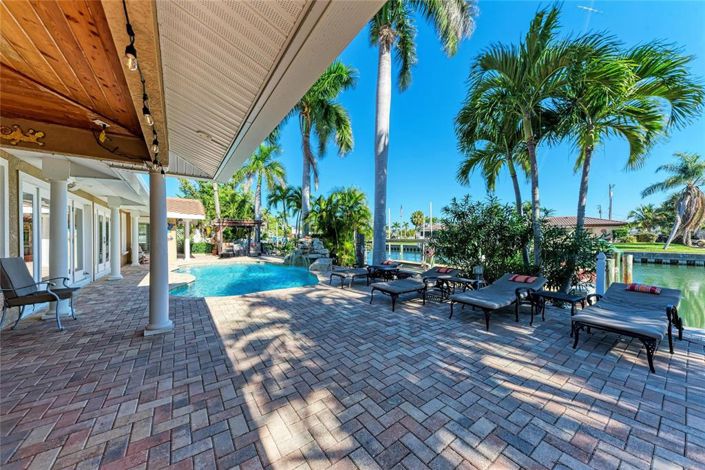 Image No.53-4 Bed Property for sale