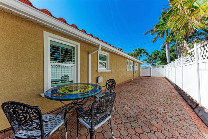 Image No.58-4 Bed Property for sale