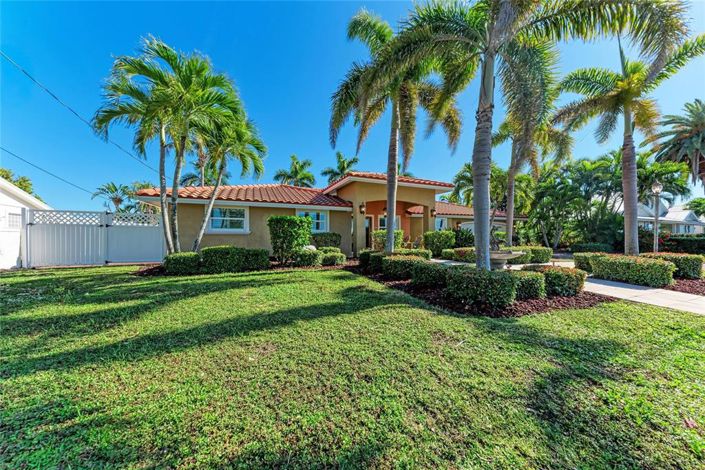 Image No.9-4 Bed Property for sale