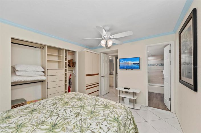 Image No.15-2 Bed Property for sale