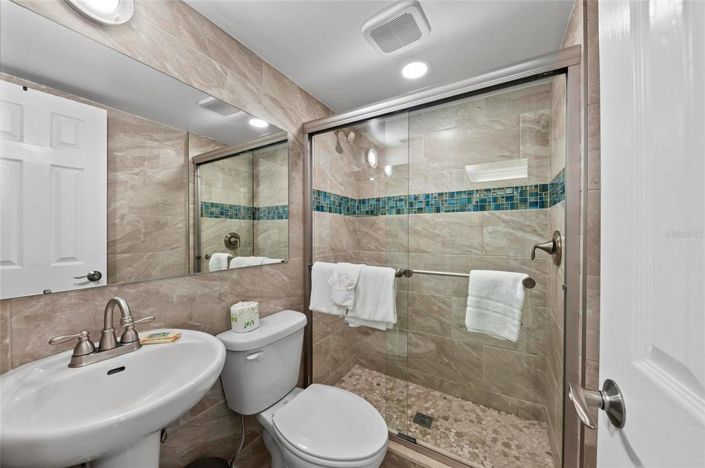 Image No.21-2 Bed Property for sale