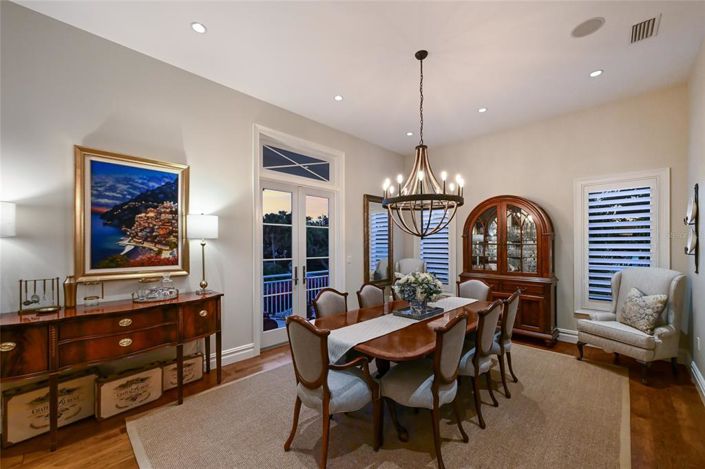 Image No.14-4 Bed Property for sale