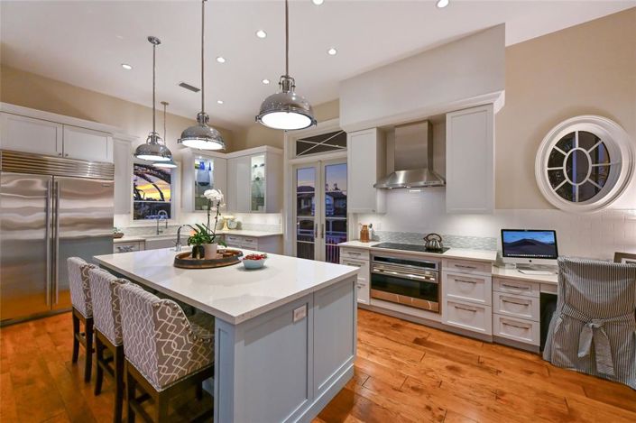 Image No.28-4 Bed Property for sale