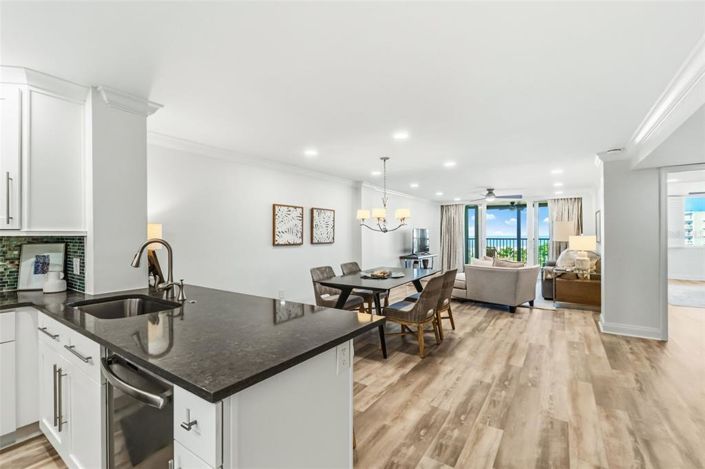 Image No.12-2 Bed Property for sale