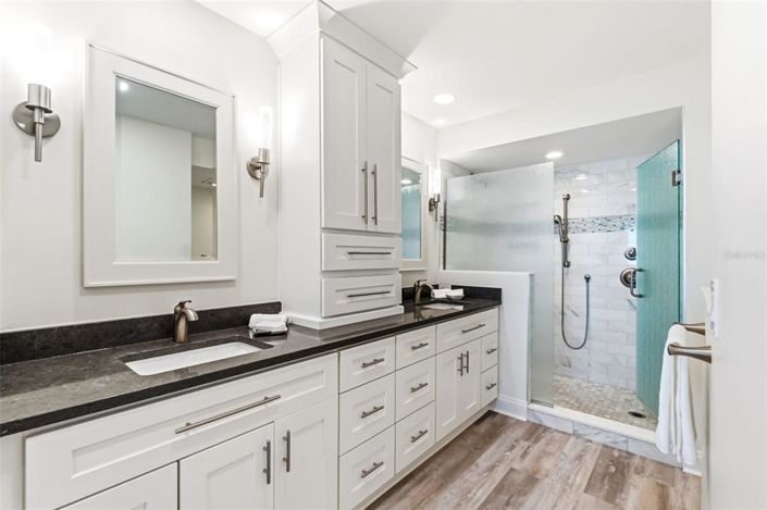 Image No.20-2 Bed Property for sale