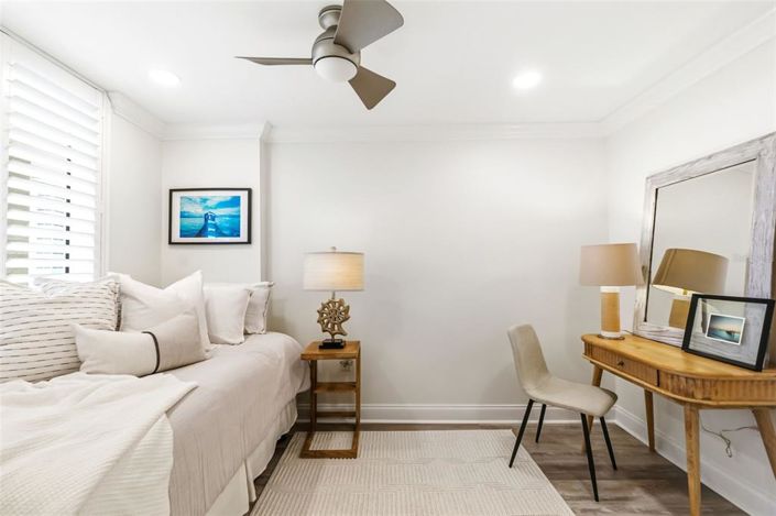 Image No.25-2 Bed Property for sale