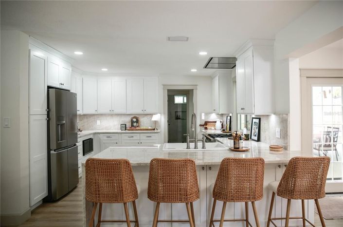 Image No.10-4 Bed Property for sale