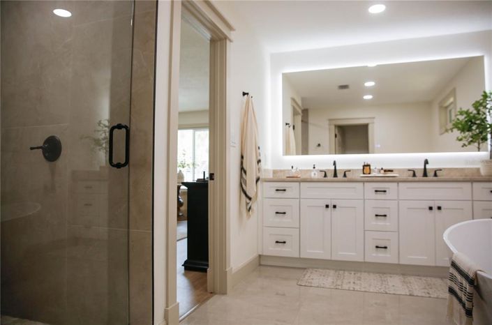 Image No.33-4 Bed Property for sale