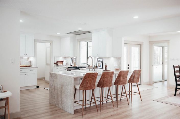 Image No.56-4 Bed Property for sale