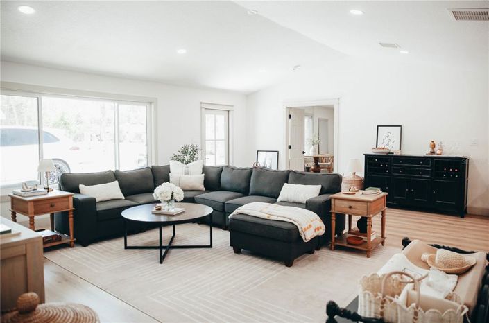 Image No.58-4 Bed Property for sale