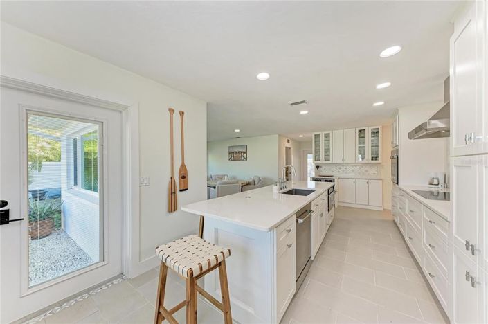 Image No.11-3 Bed Property for sale