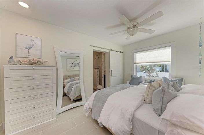 Image No.19-3 Bed Property for sale