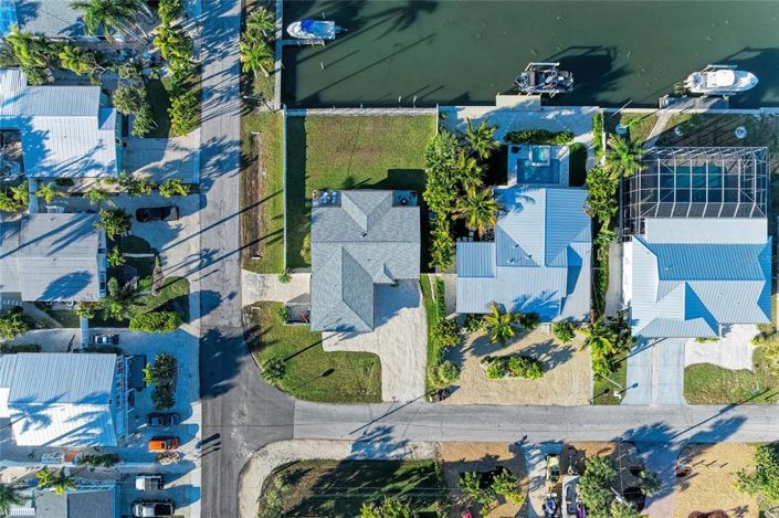 Image No.41-3 Bed Property for sale