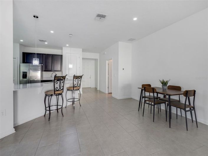 Image No.2-4 Bed Property for sale