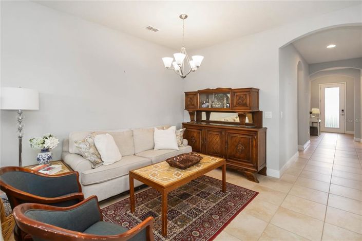 Image No.10-3 Bed Property for sale