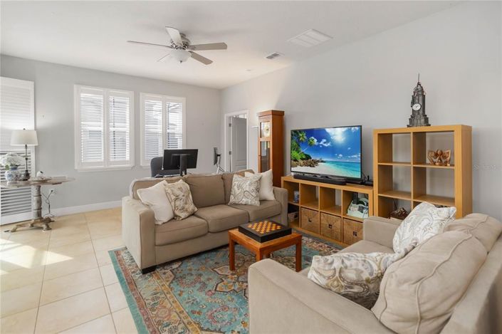 Image No.11-3 Bed Property for sale