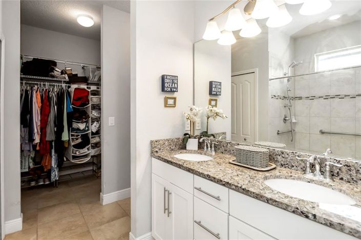 Image No.19-3 Bed Property for sale