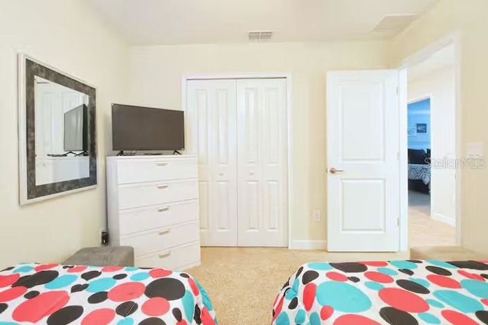 Image No.24-6 Bed Property for sale