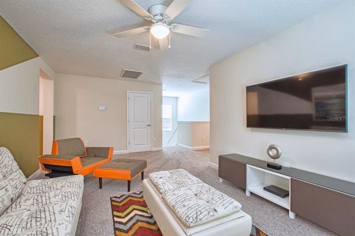 Image No.26-6 Bed Property for sale