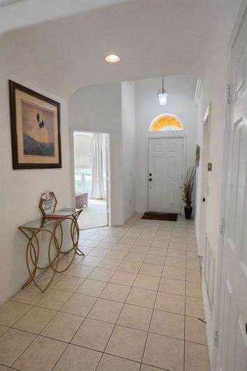 Image No.2-4 Bed Property for sale