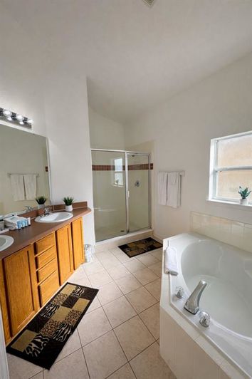 Image No.4-4 Bed Property for sale