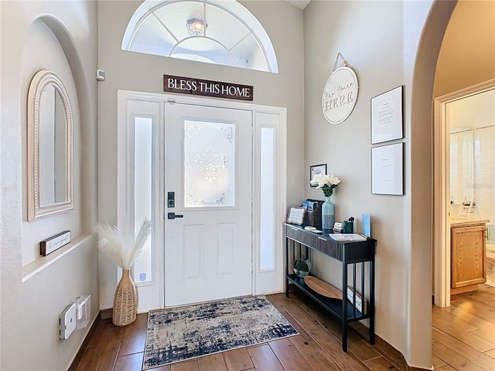 Image No.4-4 Bed Property for sale