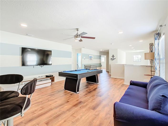 Image No.22-6 Bed Property for sale