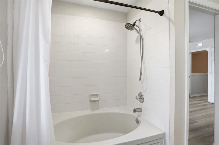 Image No.21-3 Bed Townhouse for sale