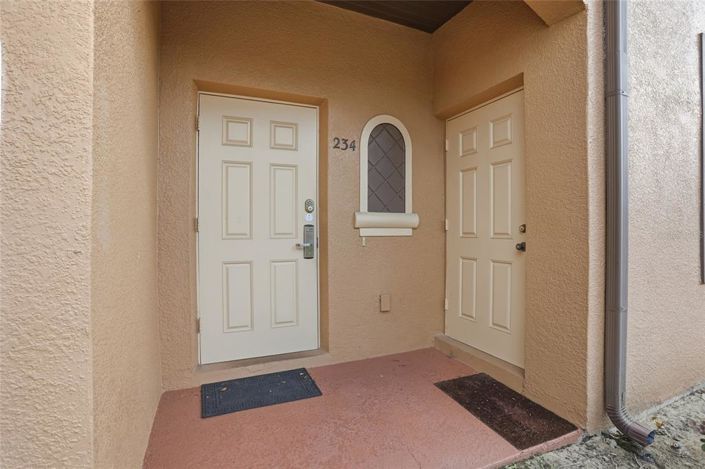 Image No.4-3 Bed Townhouse for sale