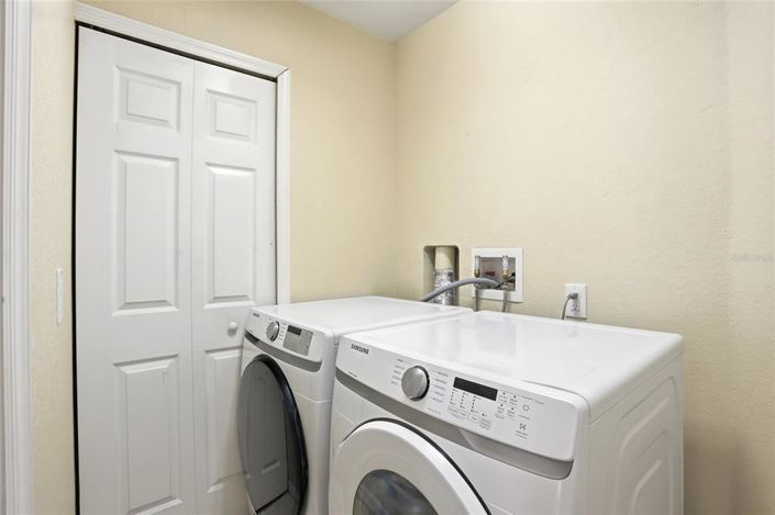 Image No.8-3 Bed Townhouse for sale