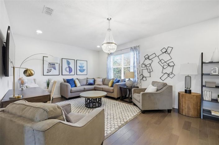 Image No.16-6 Bed Property for sale