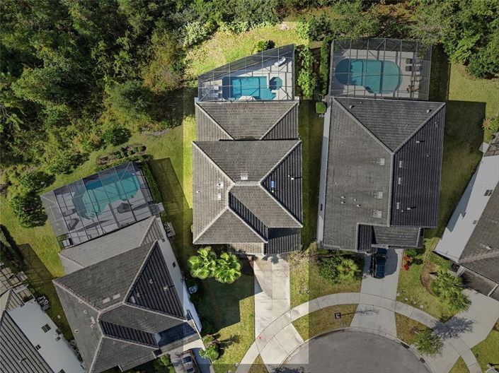 Image No.2-6 Bed Property for sale