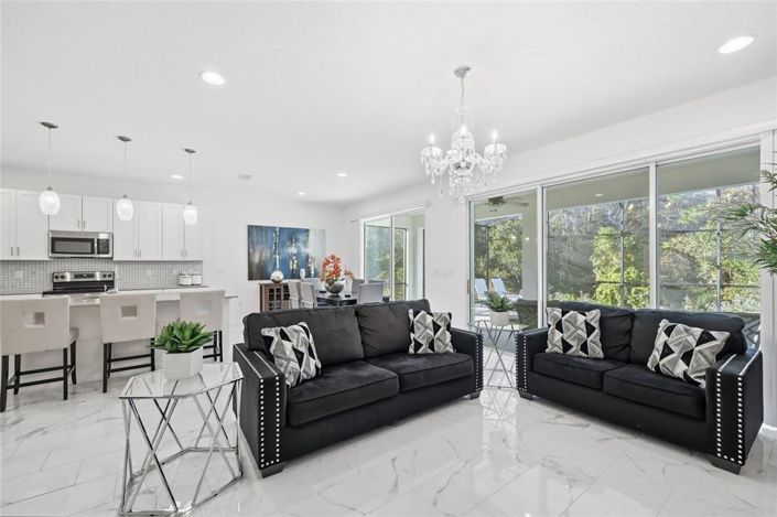 Image No.7-6 Bed Property for sale