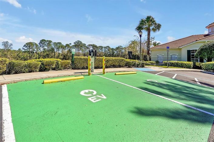 Image No.52-4 Bed Property for sale