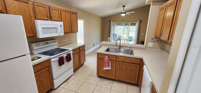 Image No.2-Propriété de 4 chambres à vendre à Kissimmee