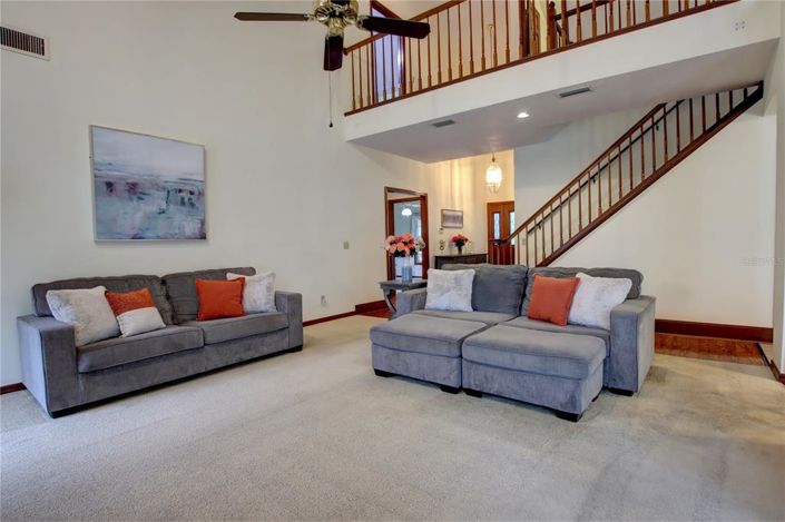 Image No.10-4 Bed Property for sale