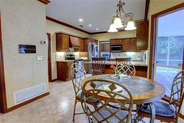 Image No.12-4 Bed Property for sale