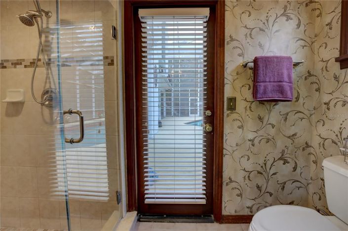 Image No.30-4 Bed Property for sale