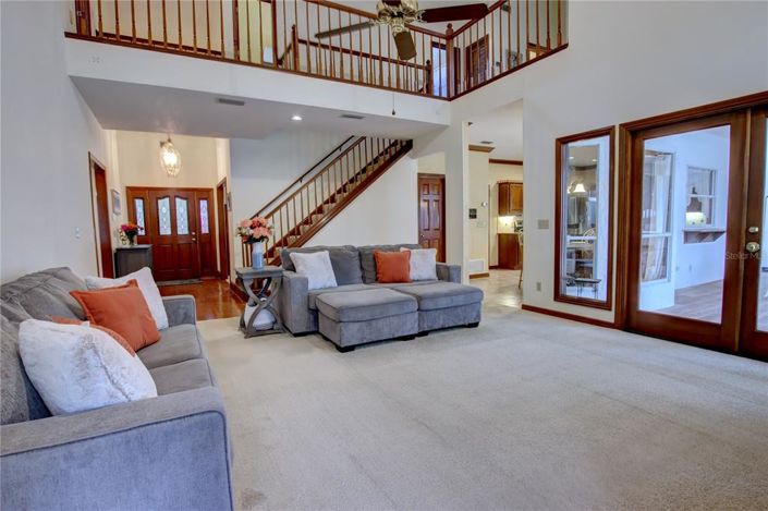 Image No.9-4 Bed Property for sale