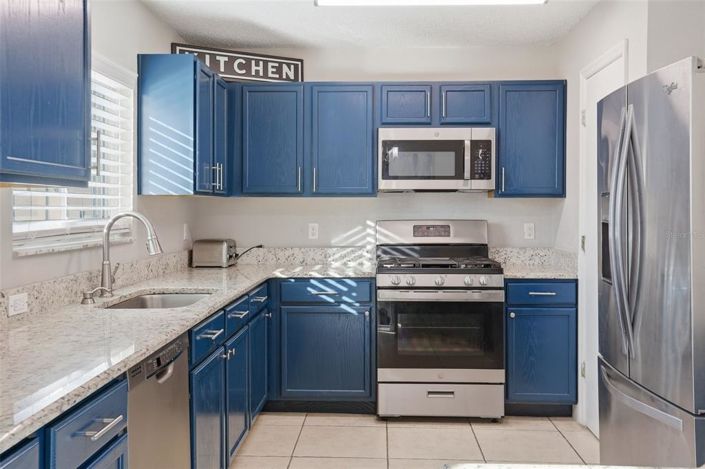 Image No.16-3 Bed Property for sale