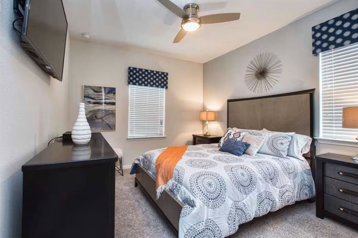 Image No.36-9 Bed Property for sale