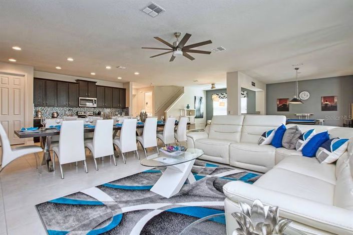 Image No.11-9 Bed Property for sale